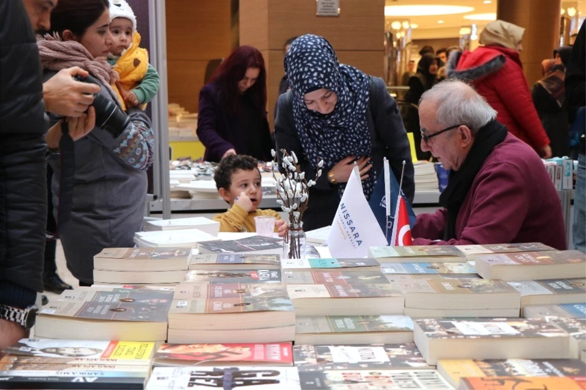 Yazar Ataol Behramoğlu, Nevşehir\'de Kitapseverlerle Buluştu
