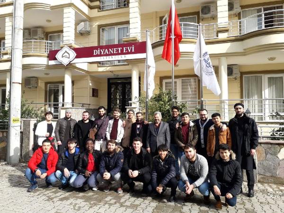21 Yabancı Öğrenci, Edremit\'te Arapça Dil Kampı\'na Katıldı