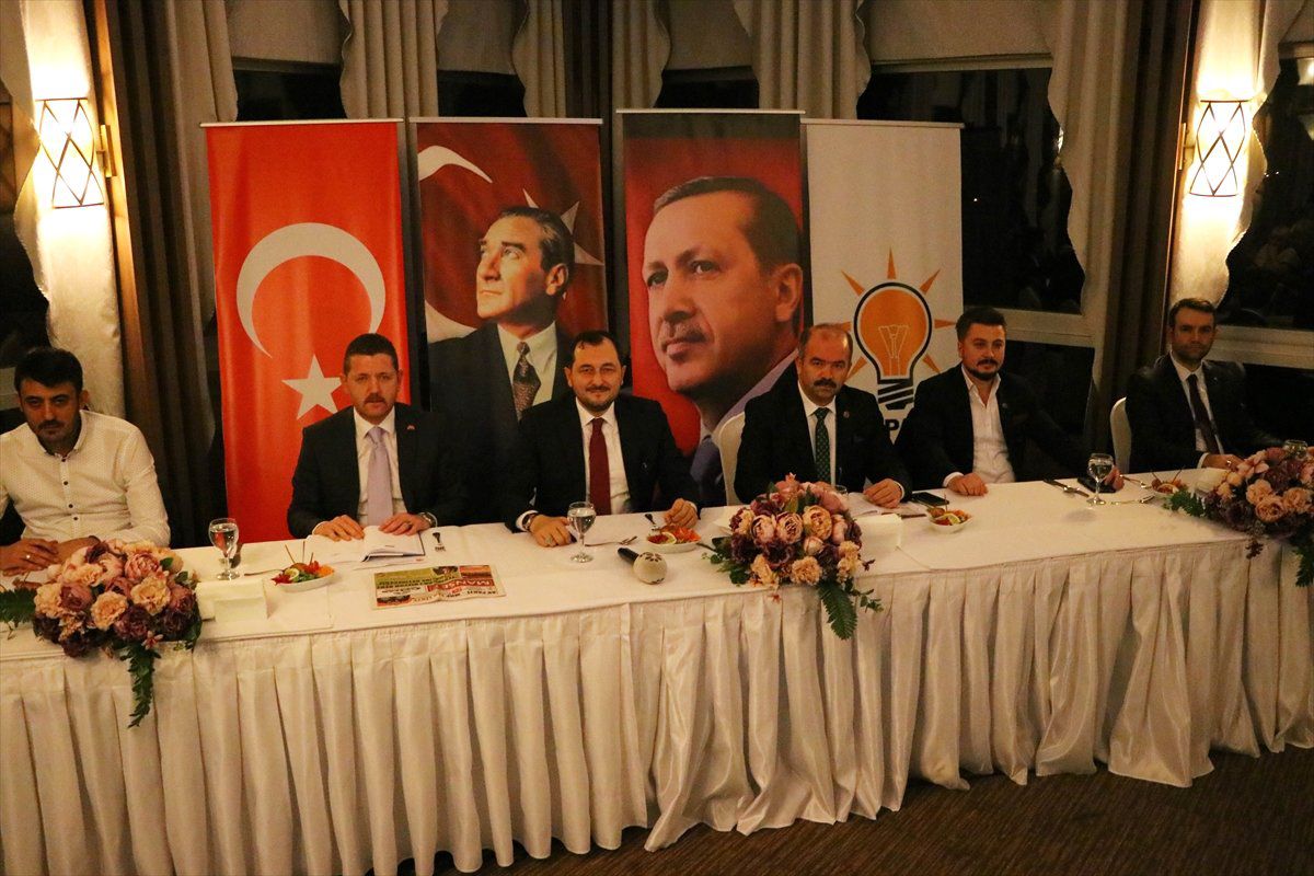 AK Parti Belediye Başkan Adayı Yüksel, Gazetecilerle Bir Araya Geldi