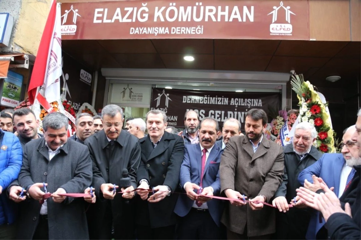 AK Parti Zeytinburnu Adayı Arısoy, Elazığ Kömürhan Dayanışma Derneği\'nin Açılışına Katıldı