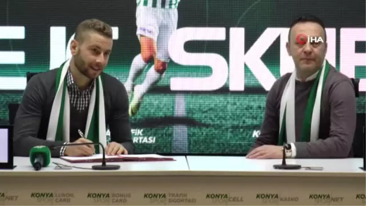 Atiker Konyaspor İki Futbolcunun da Sözleşmesini 3\'er Yıl Uzattı