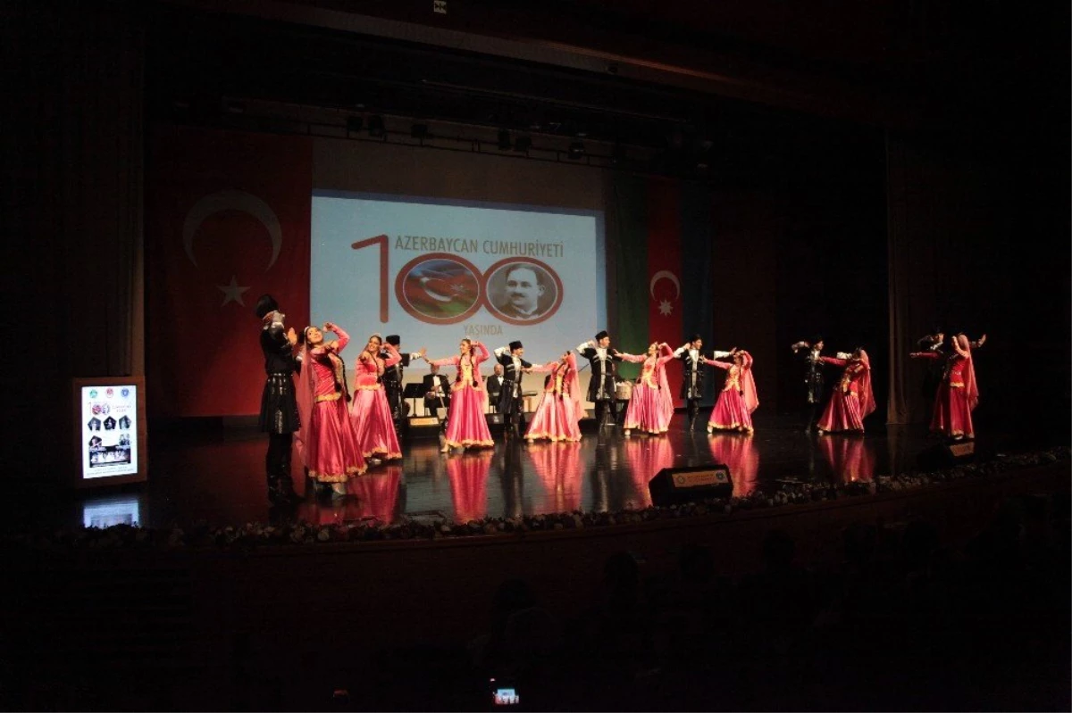 Azerbaycan Cumhuriyeti\'nin 100. Yılı Bursa\'da Kutlandı