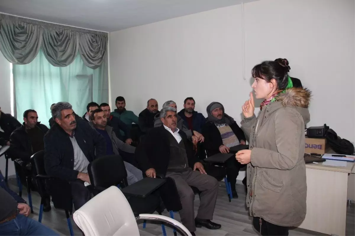Bingöl\'de Hayvan Tüccarları ve Nakliyecileri Bilgilendirildi