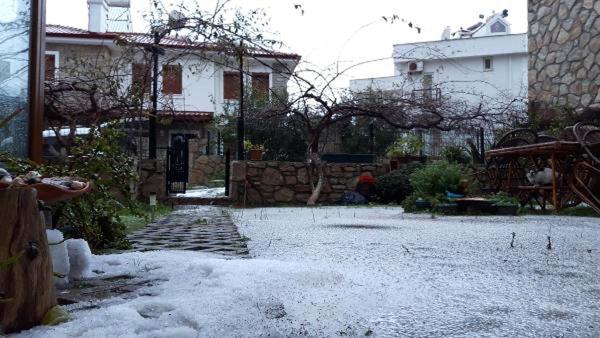 Datça\'ya Dolu Yağdı