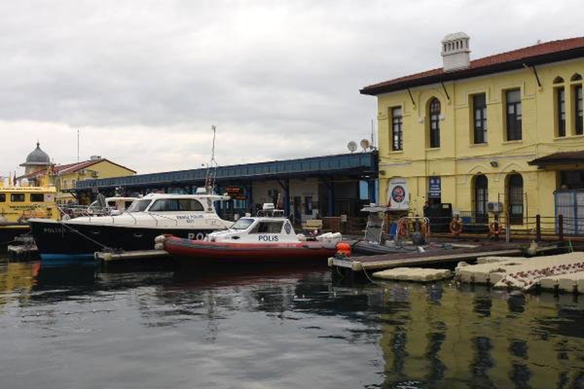 Denizde Erkek Cesedi Bulundu
