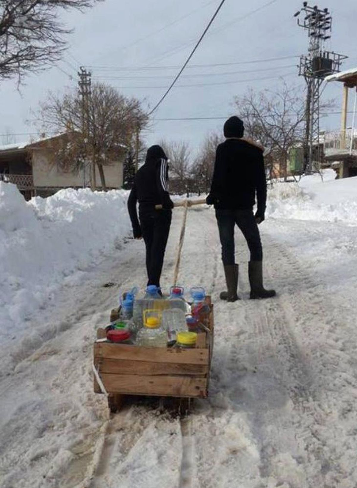 Eşekli Kızaklı Su Çilesi
