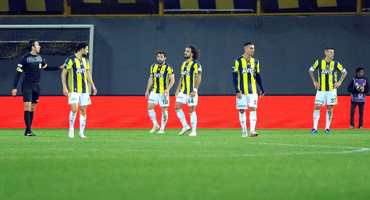 Fenerbahçe, Zorlu Maçta Yeni Malatyaspor\'u Ağırlayacak