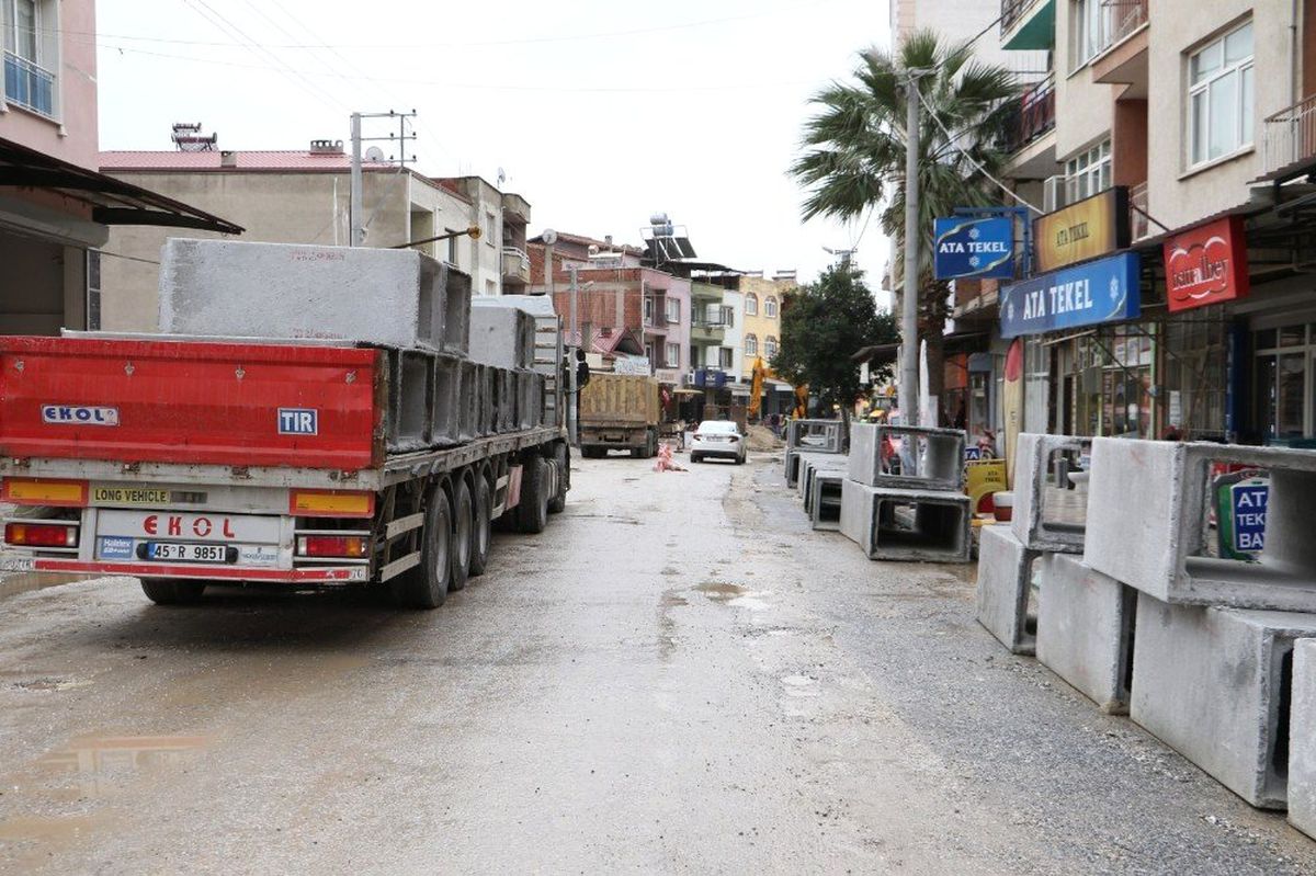 Gölmarmara\'ya 8 Kilometrelik Yağmur Suyu Hattı