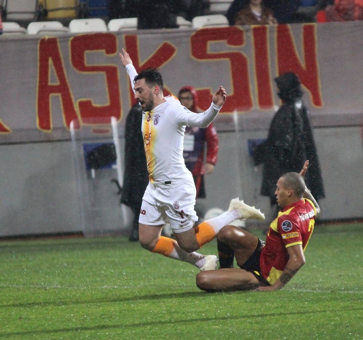 Göztepe Şanssızlığına Yanıyor