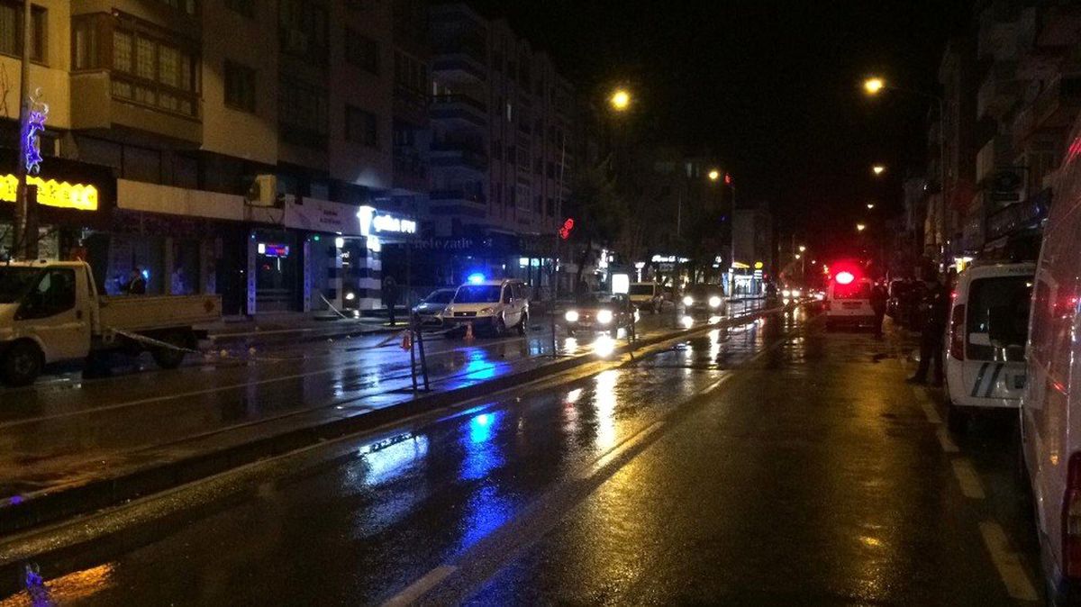 Husumetli İki Grup Çatıştı: 1 Ölü, 6 Yaralı