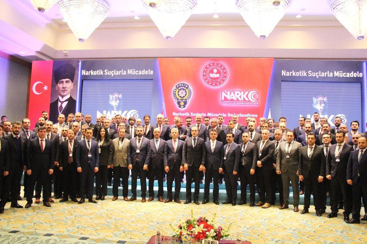 İçişleri Bakanı Soylu: "Kimse Kusura Bakmasın Metruk Binalara Dozeri Vuracağız"