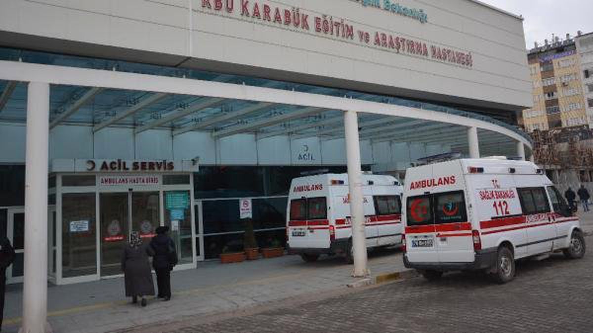 Karabük\'te Gazdan Etkilendikleri Şüphesiyle 14 İşçi Hastaneye Kaldırıldı