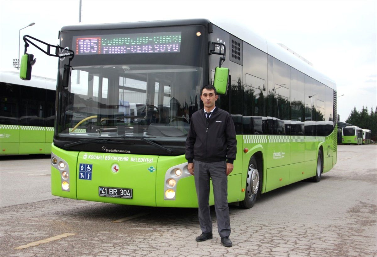 Otobüste Rahatsızlanan Yolcuyu Şoför Hastaneye Götürdü