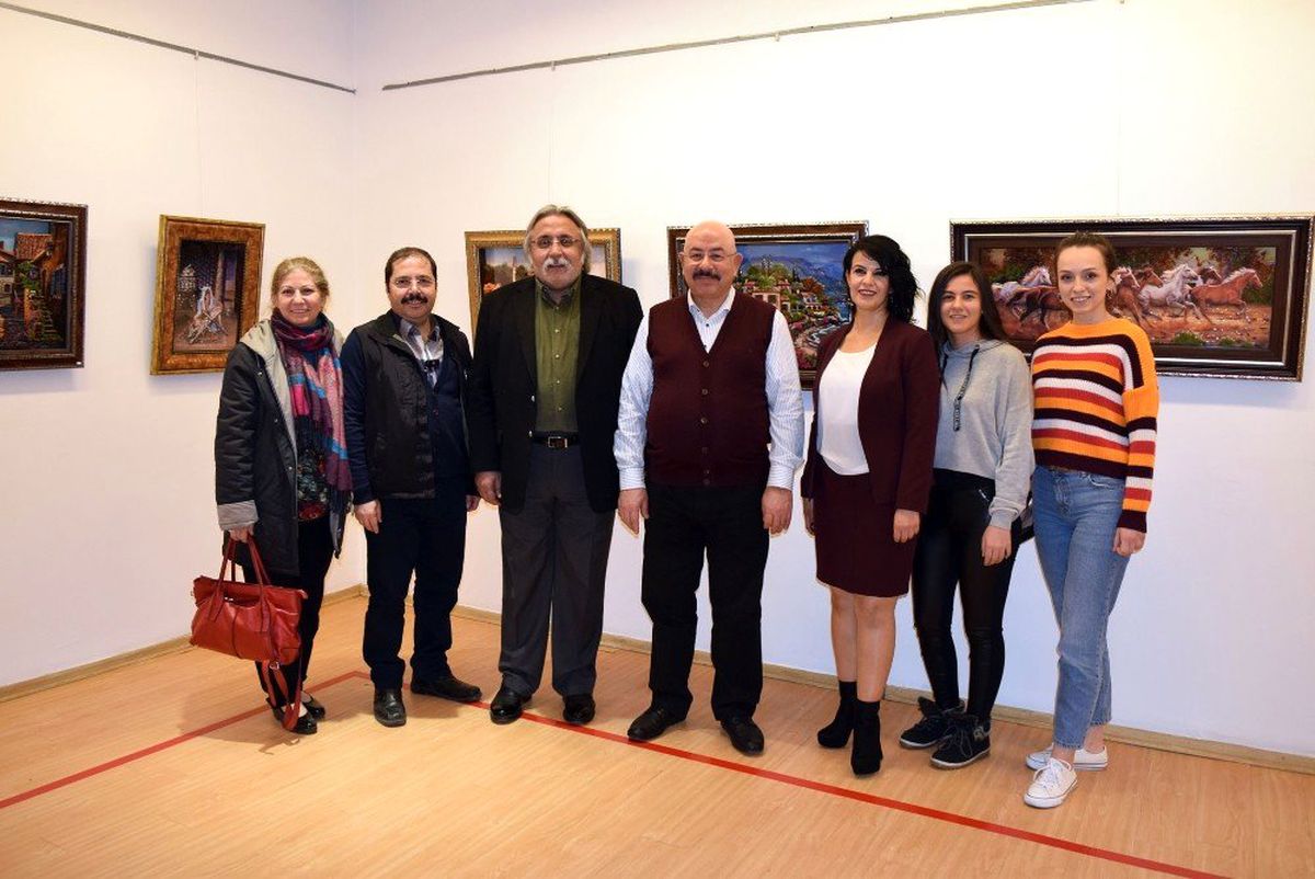 Sanko Sanat Galerisi\'nde Sergi