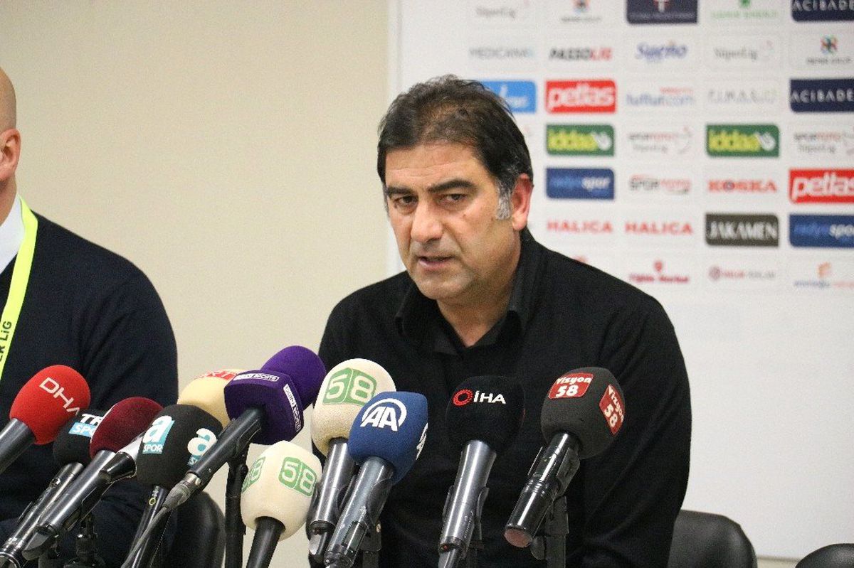 Ünal Karaman: "Bize Yakışmayan Basit Hatalar Yapıyoruz"