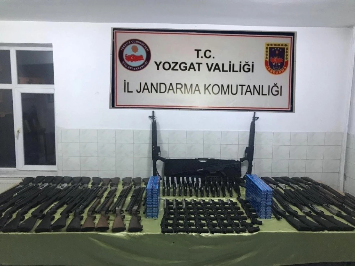 Yozgat\'ta Silah Kaçakçılarına Suçüstü 2 Gözaltı