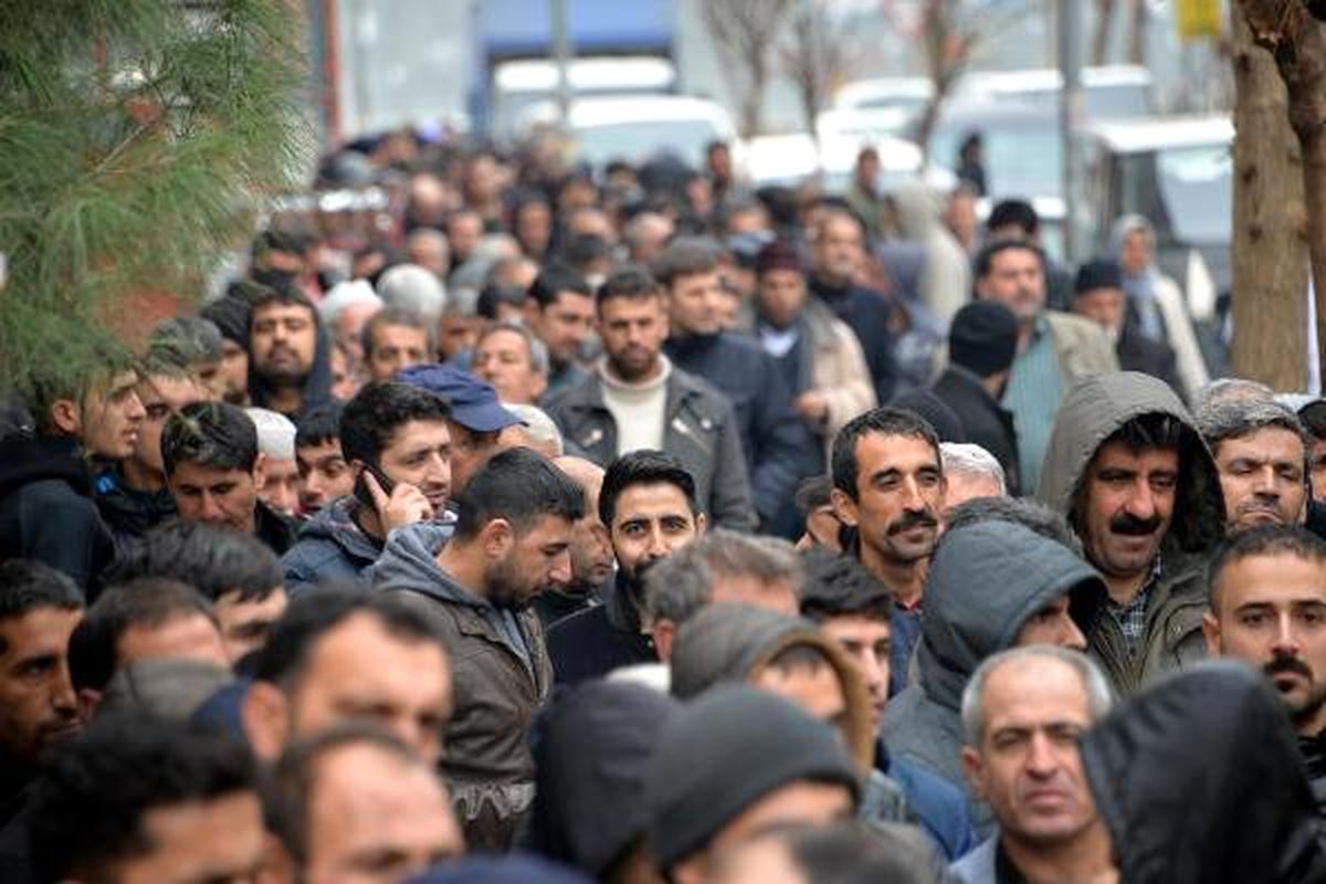 6 Aylık Geçici İşe 5 Saatte 3 Bin Başvuru