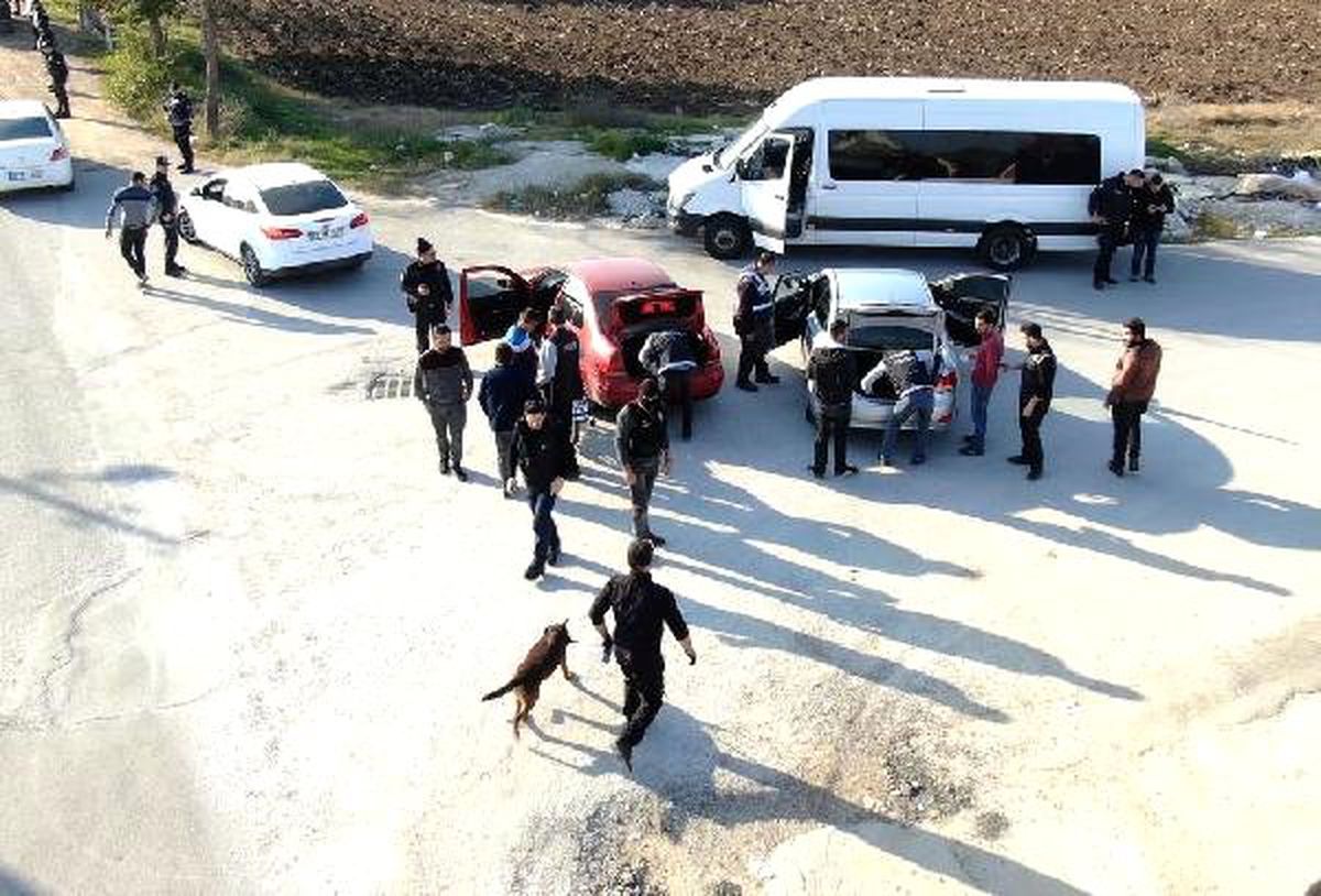 Adana\'da 500 Polisle Asayiş ve Narkotik Operasyonu
