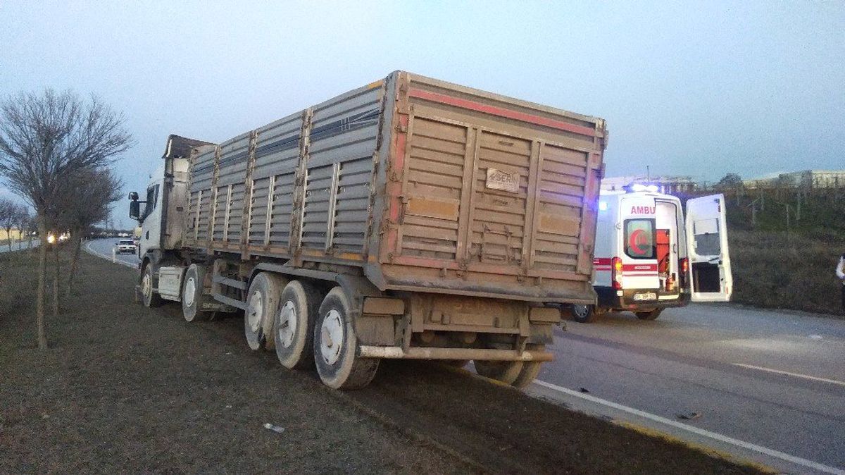 Ankara-Çankırı Karayolunda Trafik Kazası: 1 Ölü, 4 Yaralı