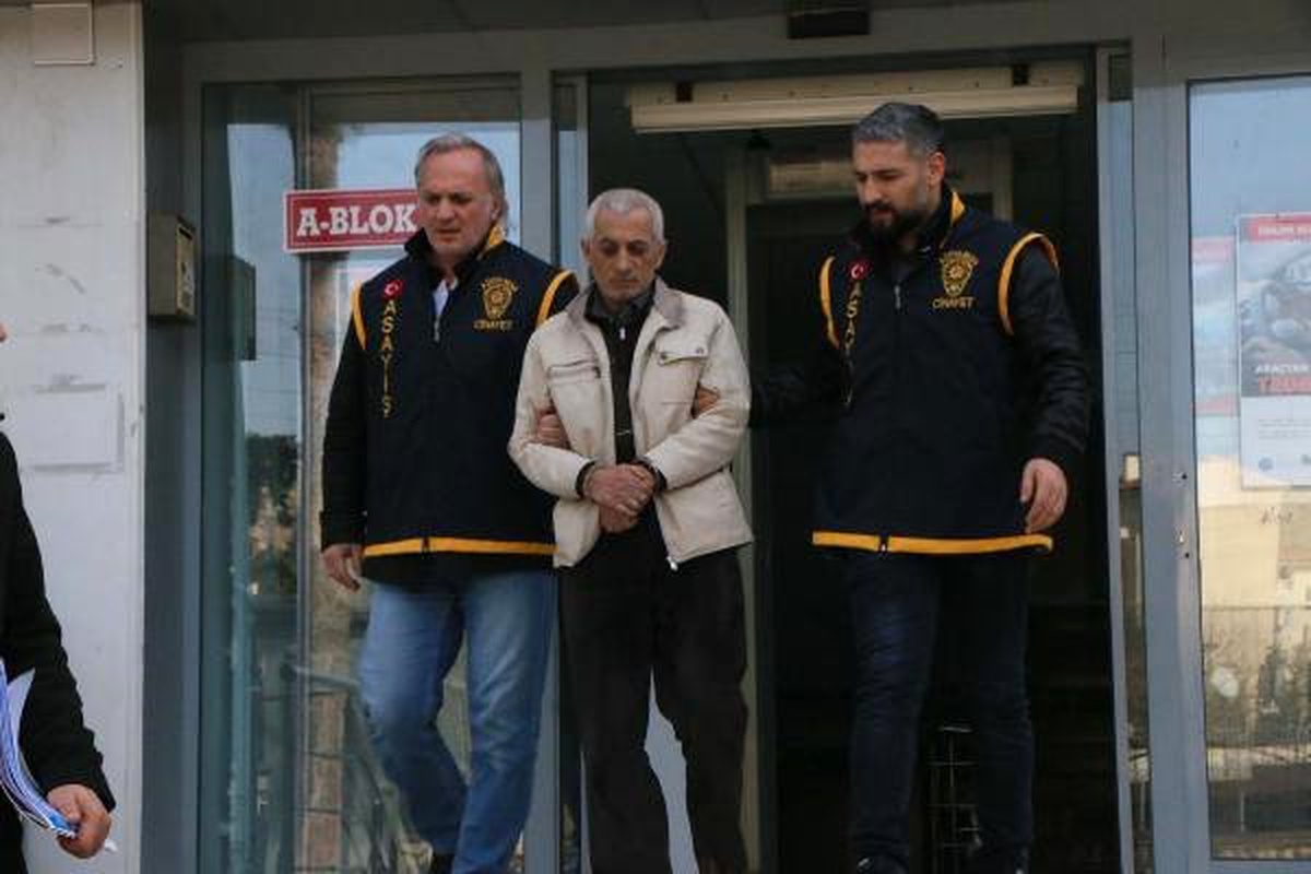 Bakkal Önünde Eski Komşusunu Öldüren Saldırgan Adliyede