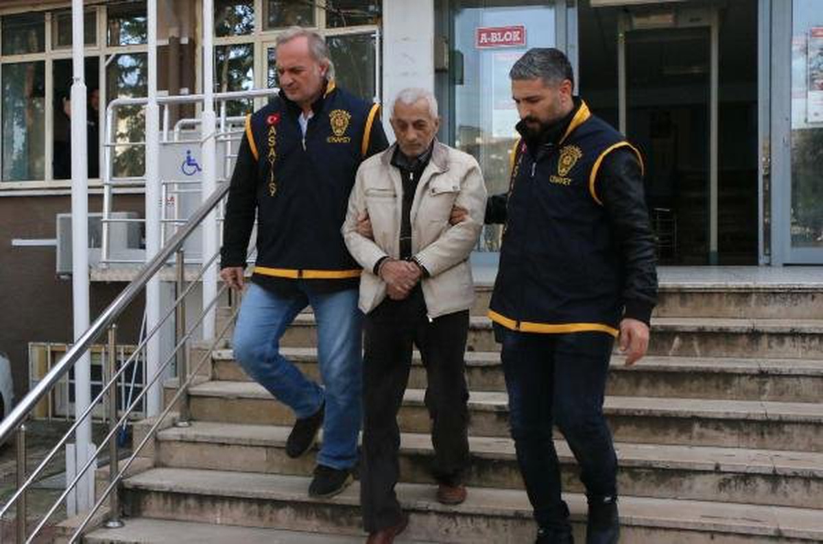Bakkal Önünde Eski Komşusunu Öldüren Saldırgan Tutuklandı (2)