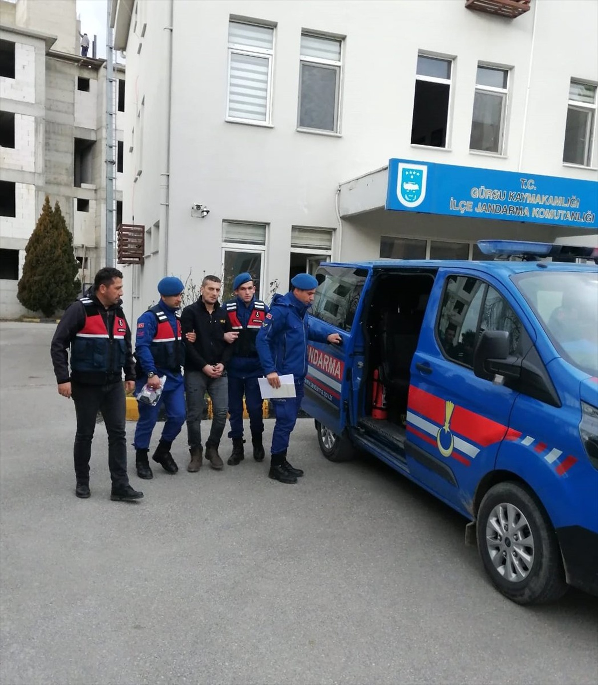Bursa\'da Vinçle İş Makinesi Hırsızlığı İddiası