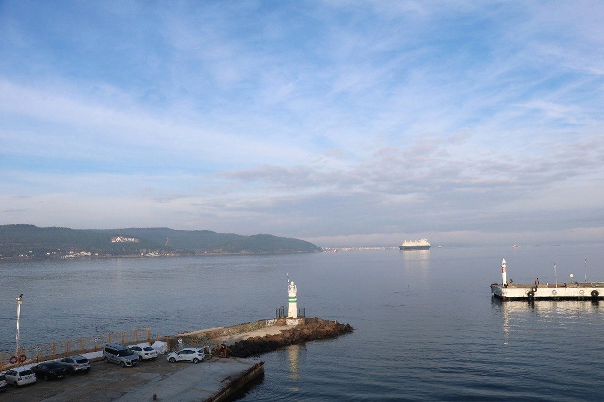 Çanakkale Boğazı Sis Sebebiyle Gemi Trafiğine Kapatıldı