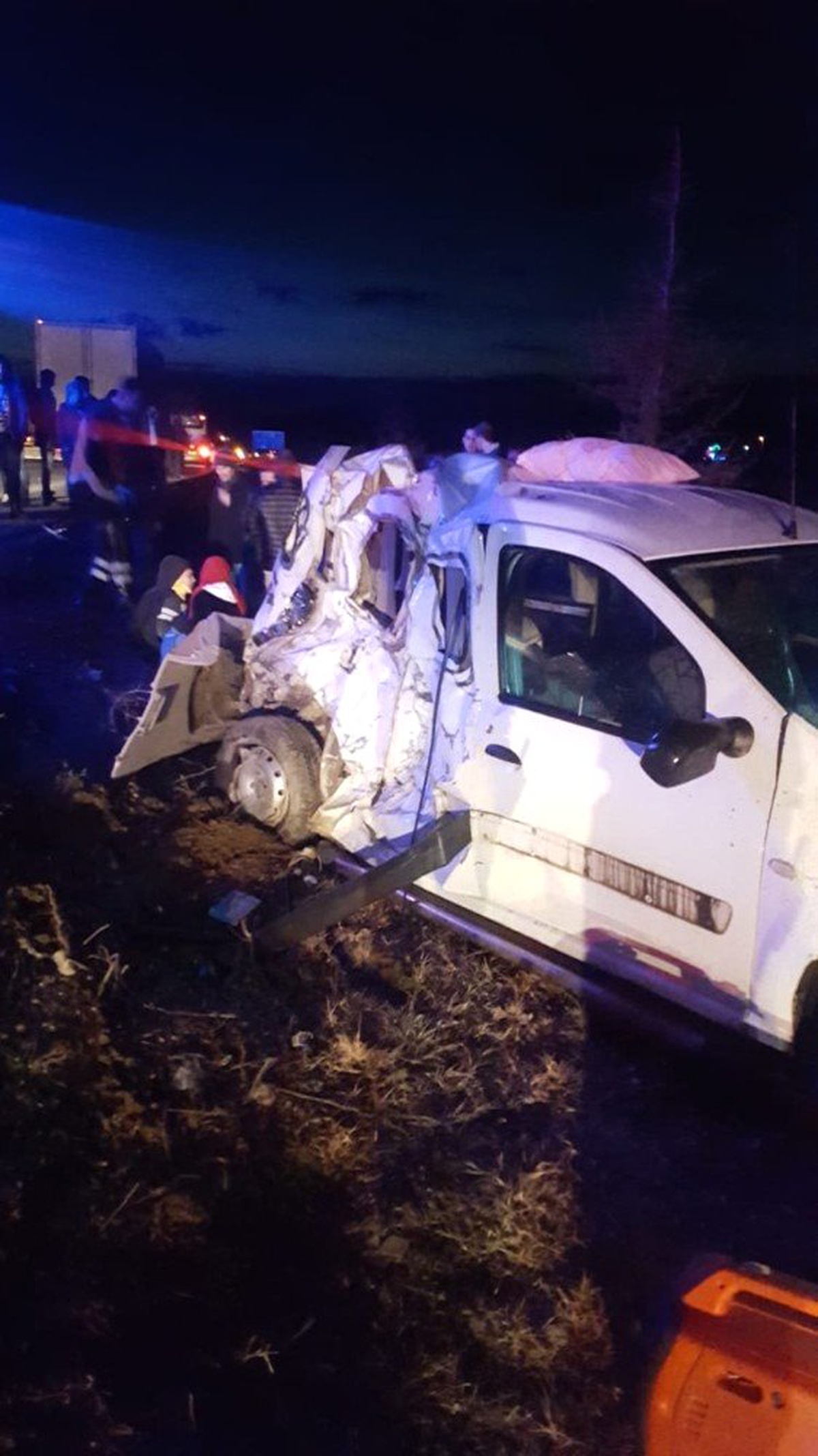 Denizli\'de Yolcu Otobüsü Otomobille Çarpıştı: 3 Yaralı