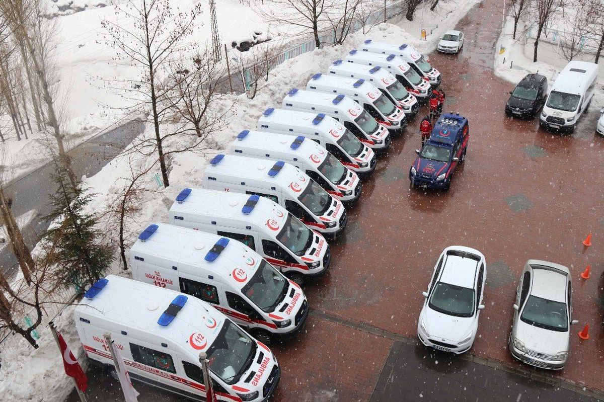 Düzeltme) Sağlık Bakanlığından Bitlis\'e 11 Adet 4x4 Ambulans