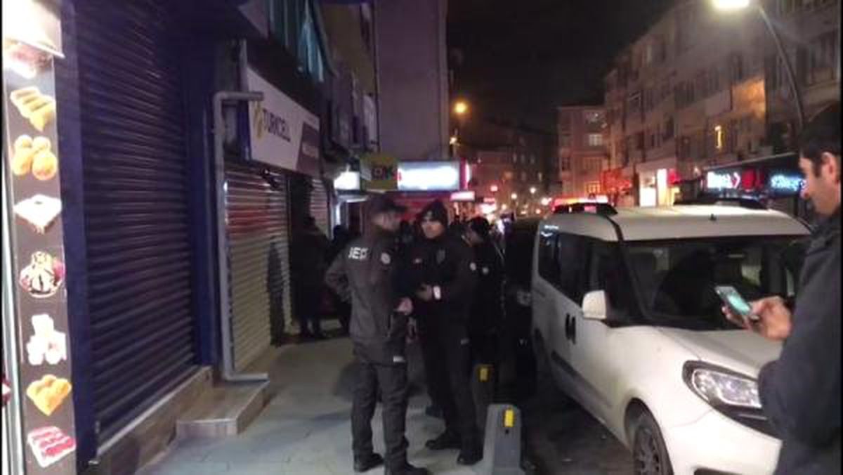 Eyüpsultan\'da Kavga: 2 Yaralı (1)