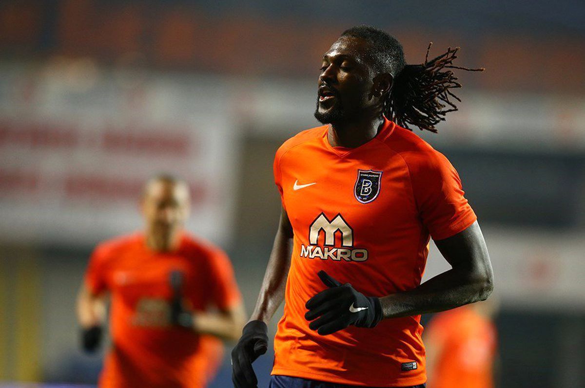 Fenerbahçe\'nin İstediği Emmanuel Adebayor, Kasımpaşa Maçının Kadrosuna Alınmadı