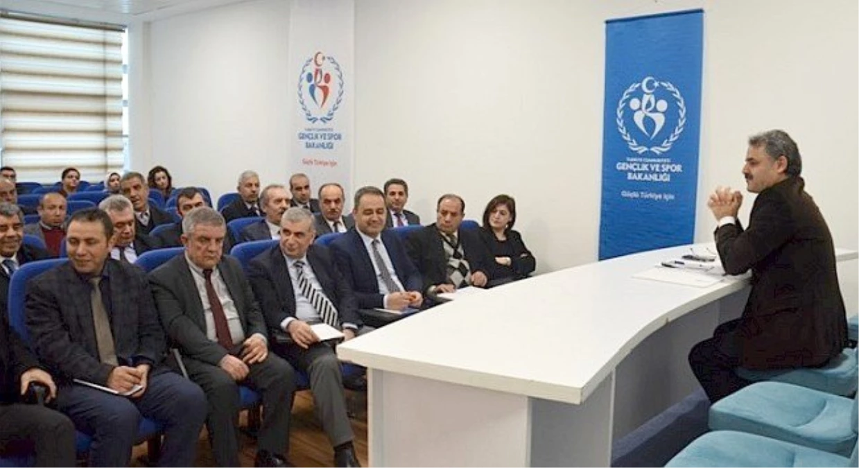 Gençlik Hizmetleri ve Spor İl Müdür Vekili Kayhan\'dan Koordinasyon Toplantısı