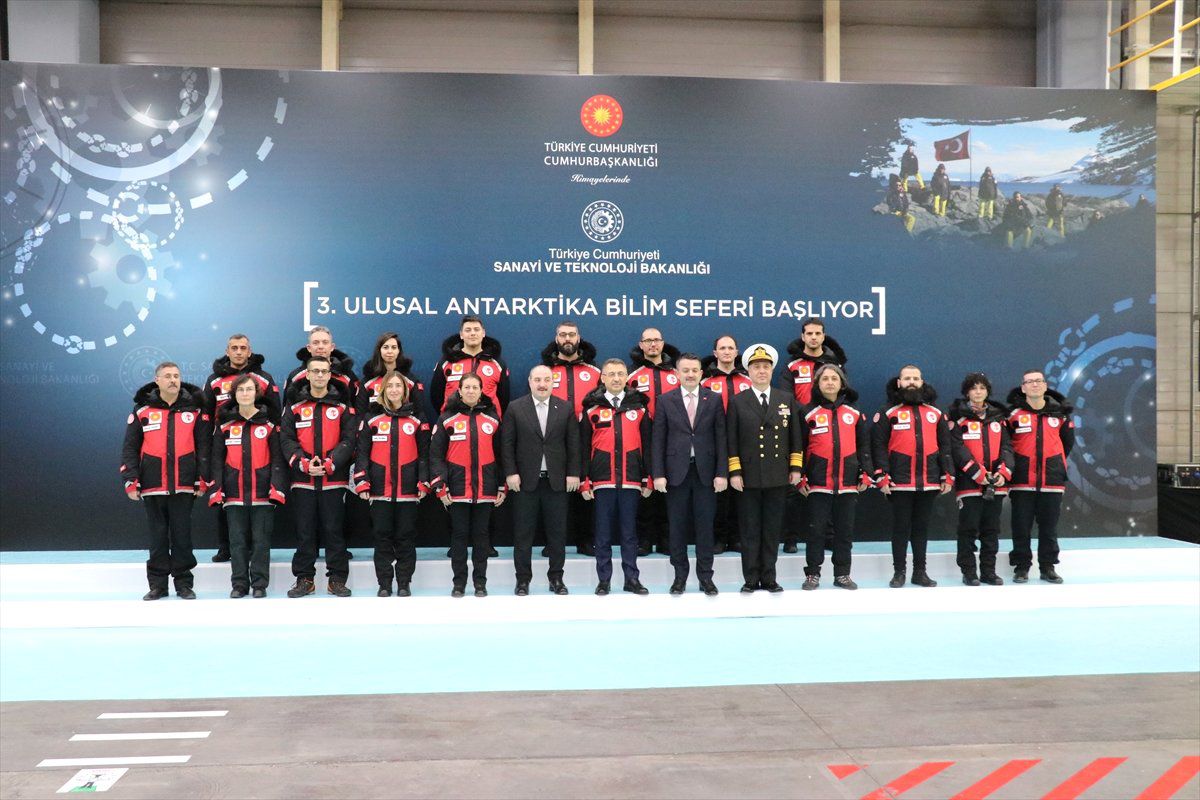 Hedefimiz Antarktika\'da Kalıcı Üssü Kurmak"