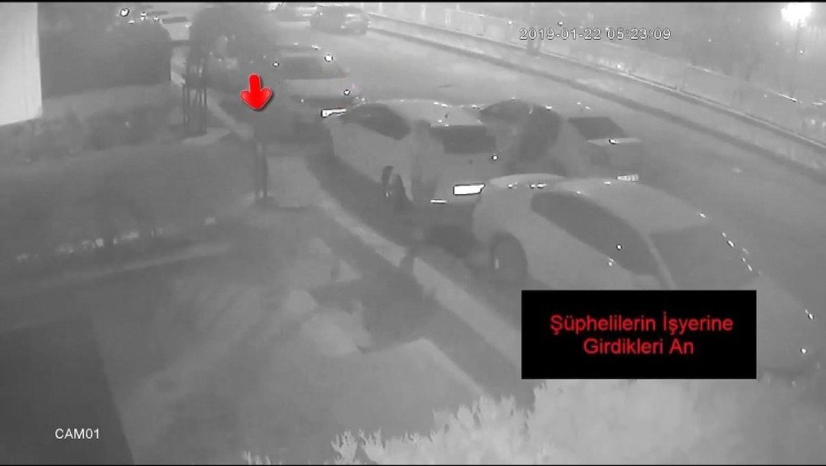 Hırsızlık Şüphelileri Tutuklandı