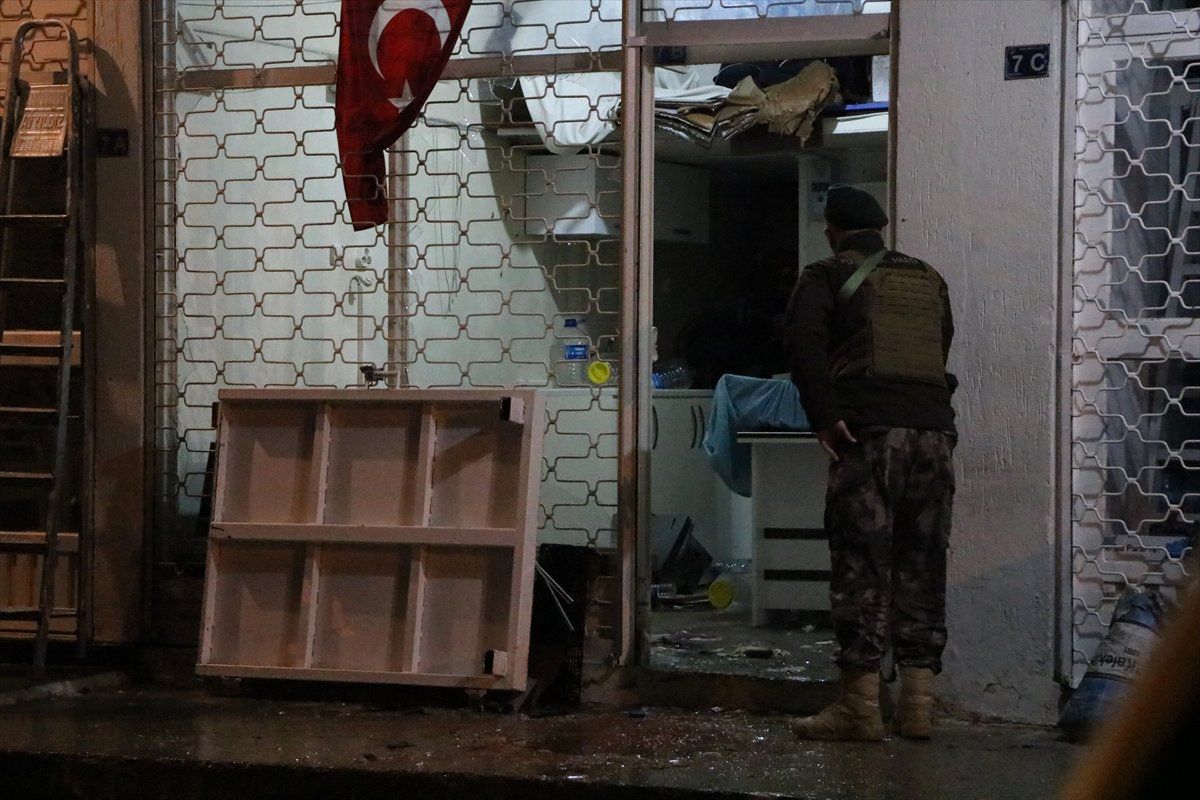 Hırsızlık Şüphelisine "Özel Harekat" Müdahale Etti