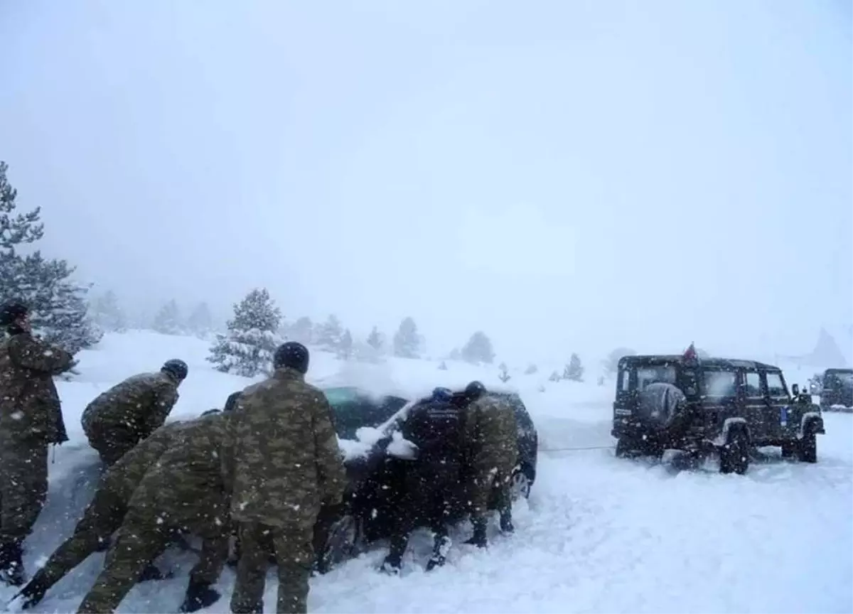 İmdatlarına Türk Askeri Yetişti
