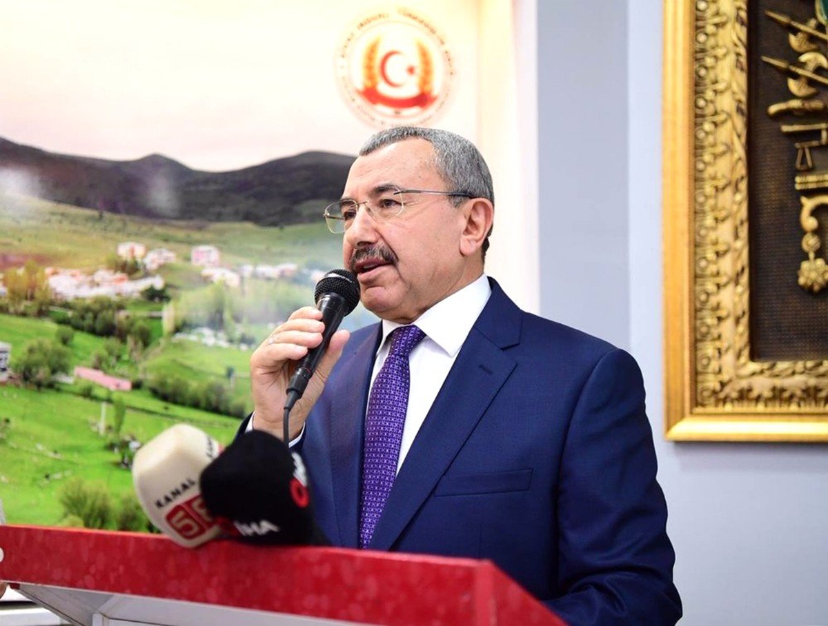 İsmail Erdem\'den Ataşehirlilere Yeşil Alan ve Meydan Müjdesi