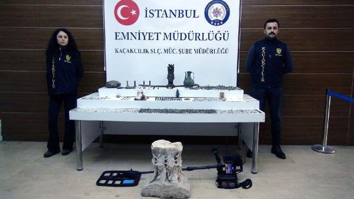 İstanbul\'da 11 Farklı Tarihi Eser Operasyonu