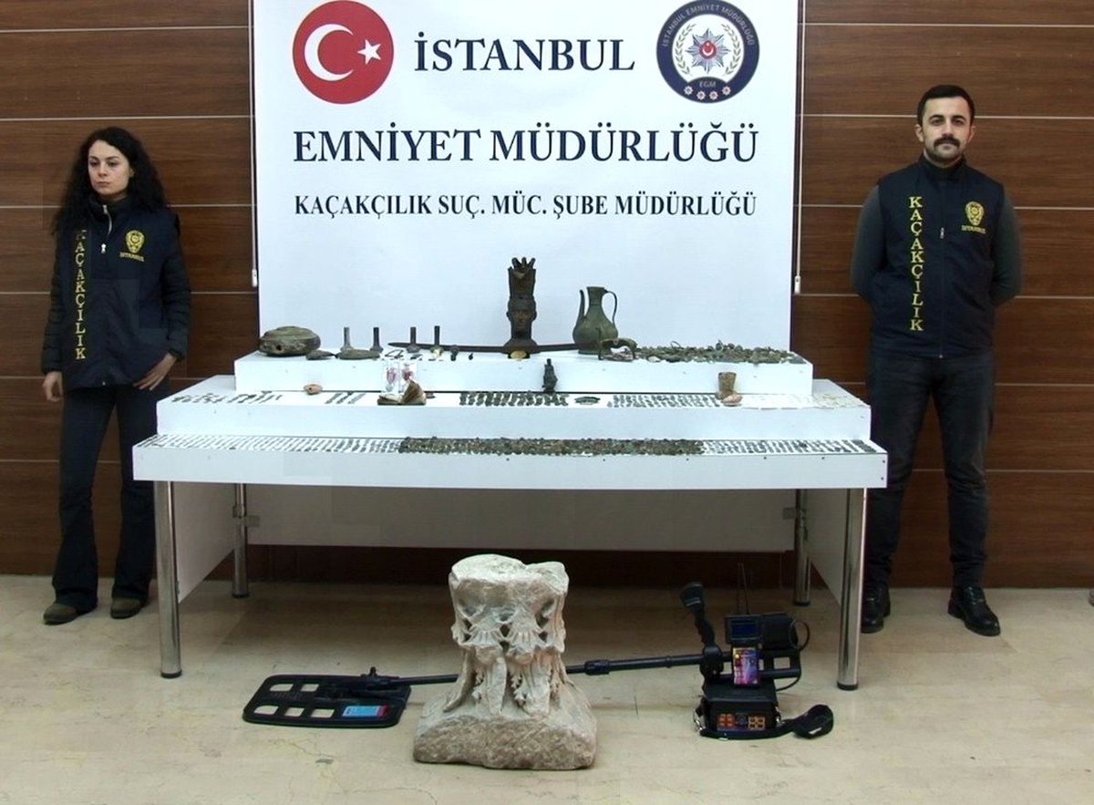 İstanbul\'da 11 İlçede Yapılan Operasyonlarda Çok Sayıda Tarihi Eser Ele Geçirildi