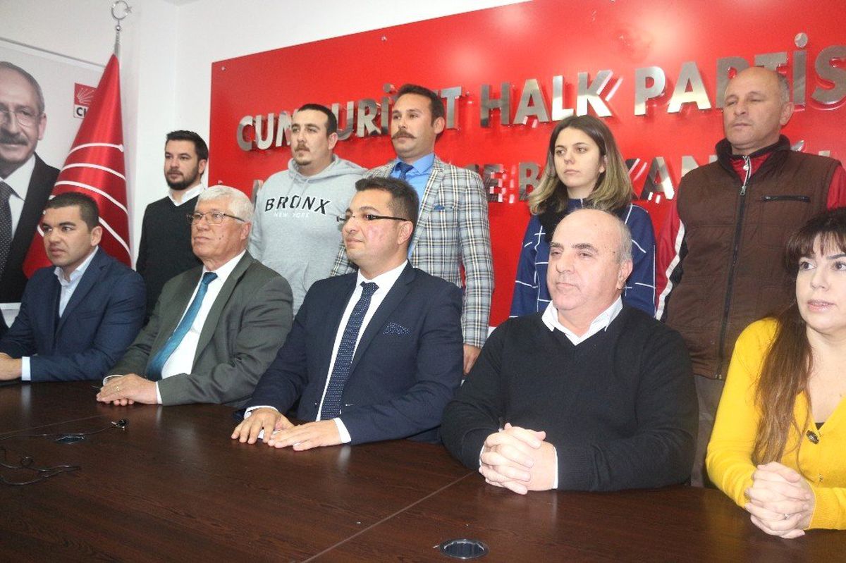 Marmaris CHP\'de İstifa Depremi