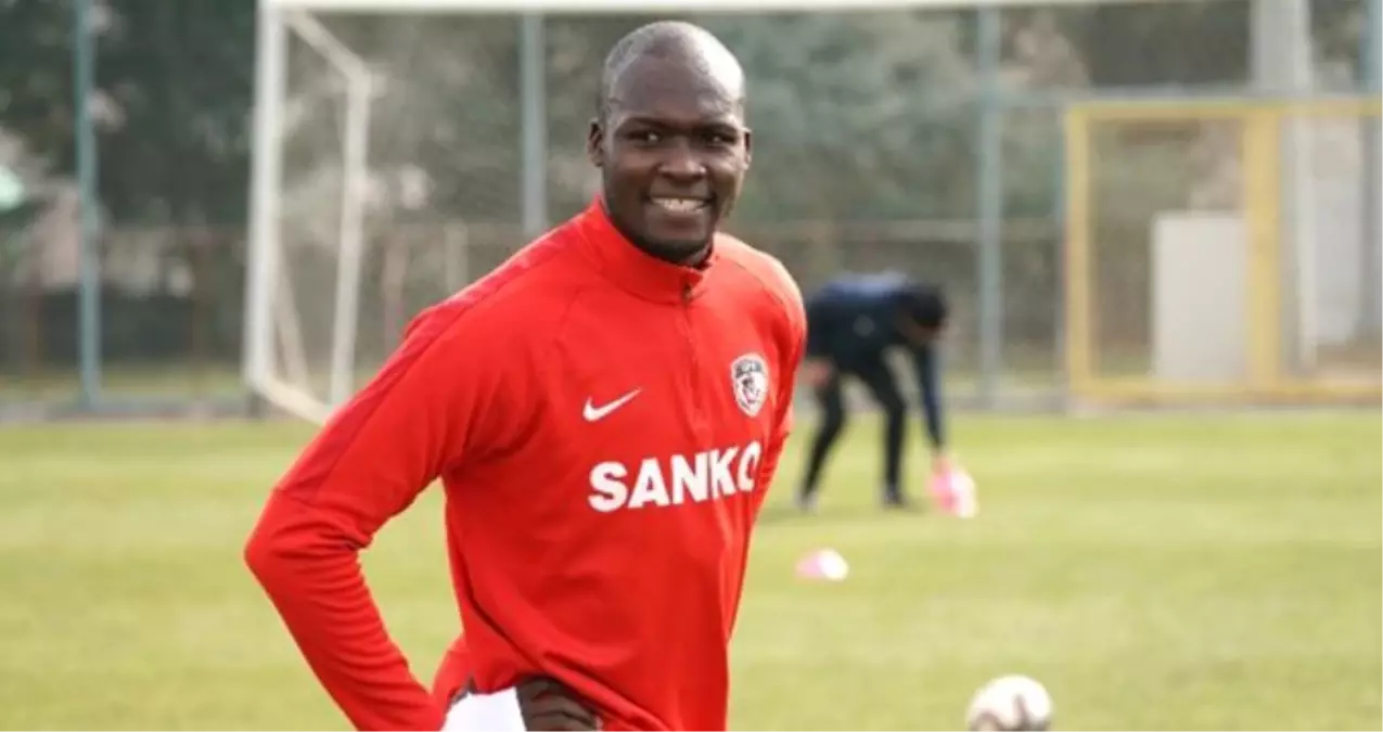 Moussa Sow Yeni Takımıyla İlk Antrenmanına Çıktı