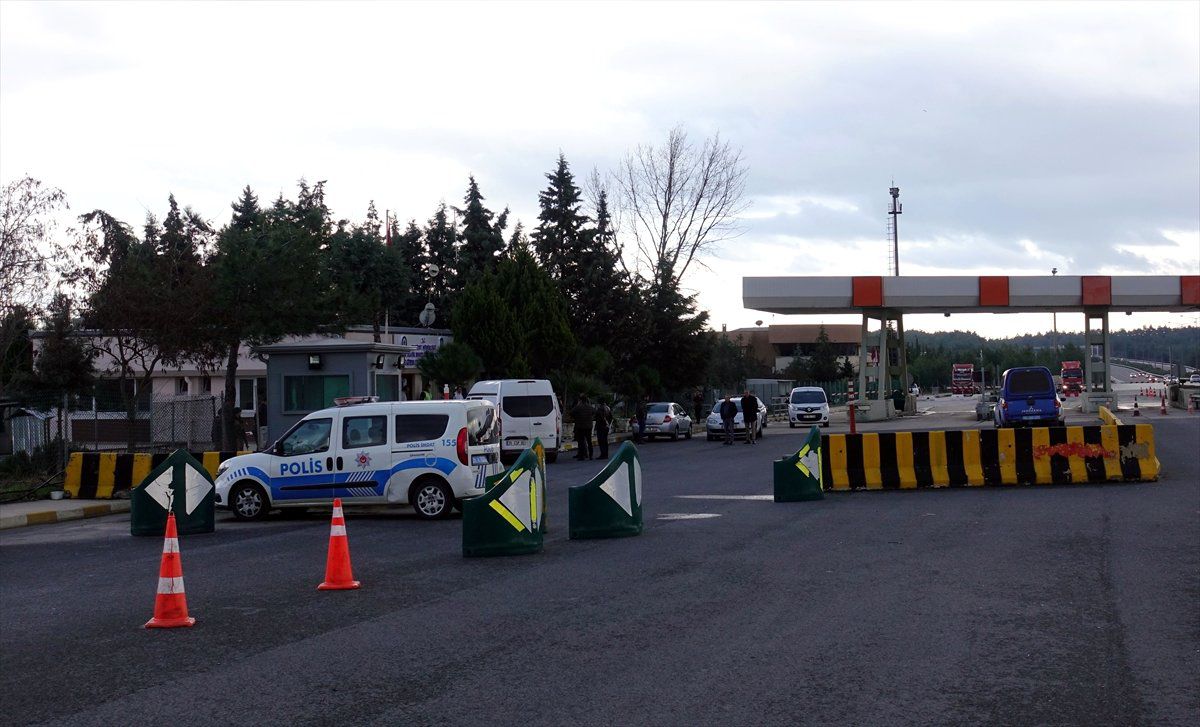 Polis Memuru Silahını Temizlerken Arkadaşını Vurdu