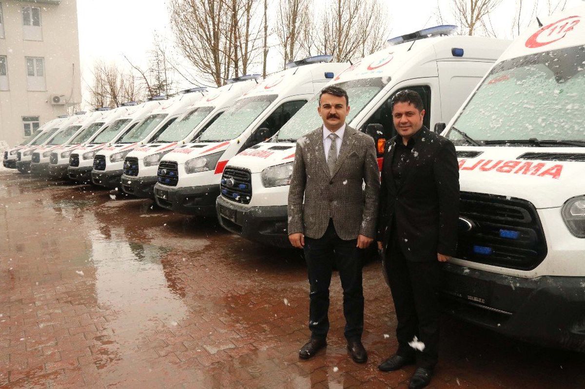 Sağlık Bakanlığından Bitlis\'e 11 Adet 4x4 Ambulans