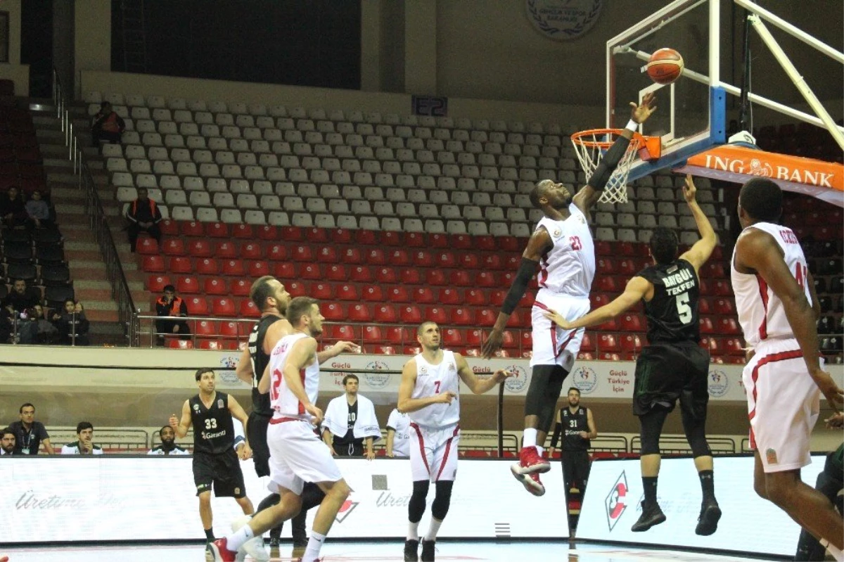 Tahincioğlu Basketbol Süper Ligi: Gaziantep Basketbol: 62 - Darüşşafaka Tekfen: 65