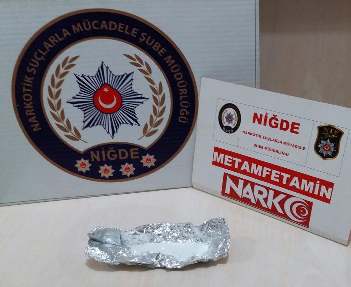Uyuşturucu Tacirleri Polis Tarafından Yakalandı