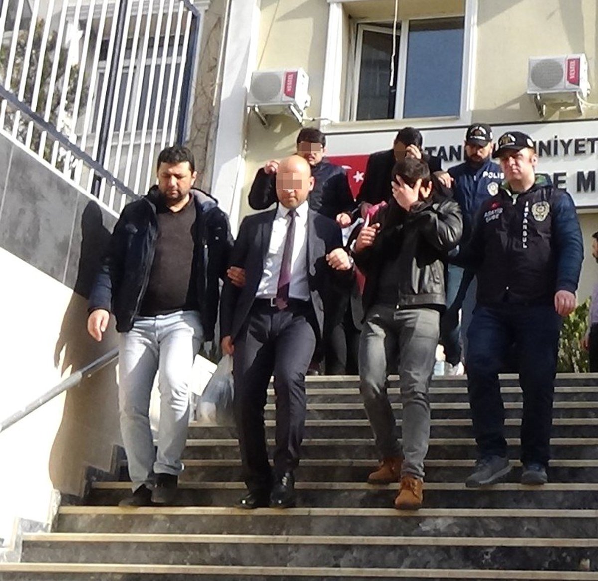 Vale Kılığına Giren Polisten Rüşvet Operasyonu