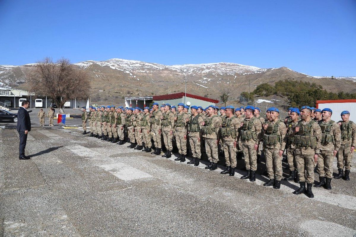 Vali Ayhan, Komandolar ile Yemek Yedi