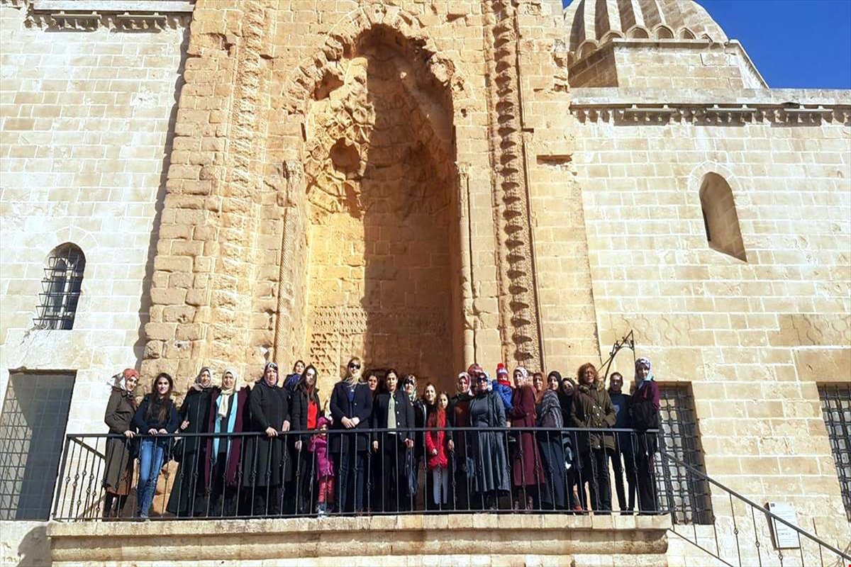 Vali Sonel, Kadın Güvenlik Korucularına Mardin Gezisi