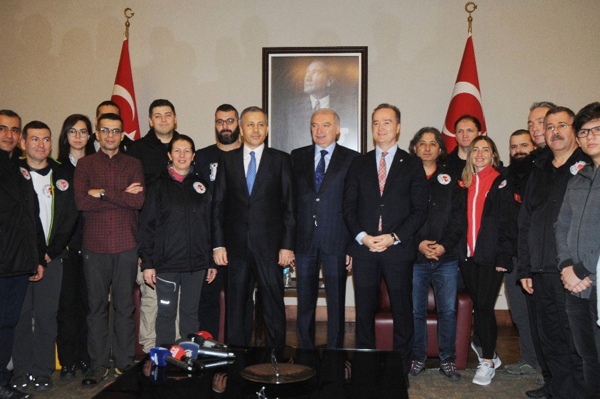 3. Ulusal Antarktika Bilim Seferi İçin Türk Ekip Yola Çıktı