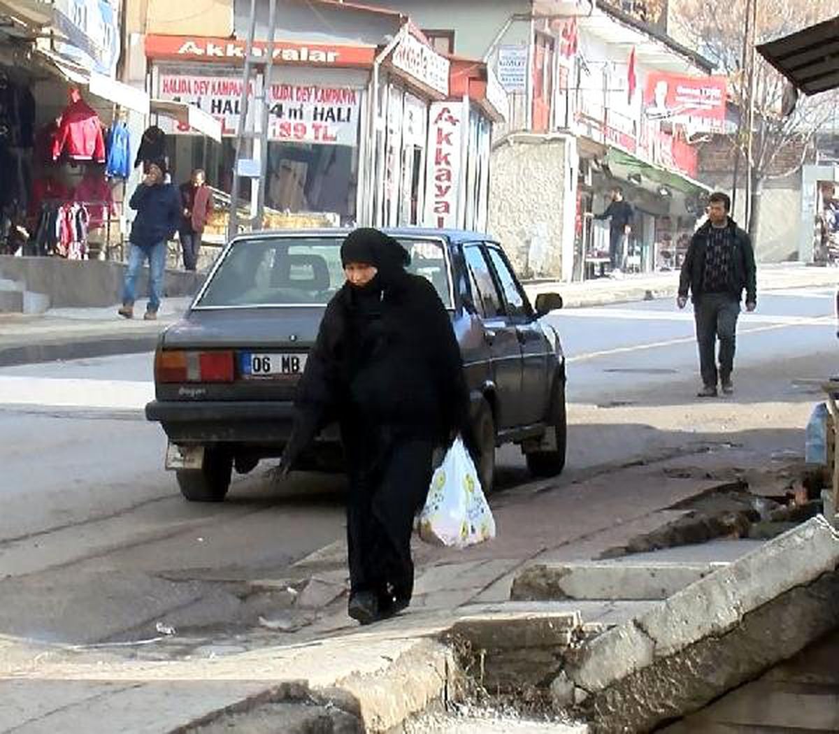 8 Bin Nüfuslu Mahallenin Üçte İkisi Suriyeli